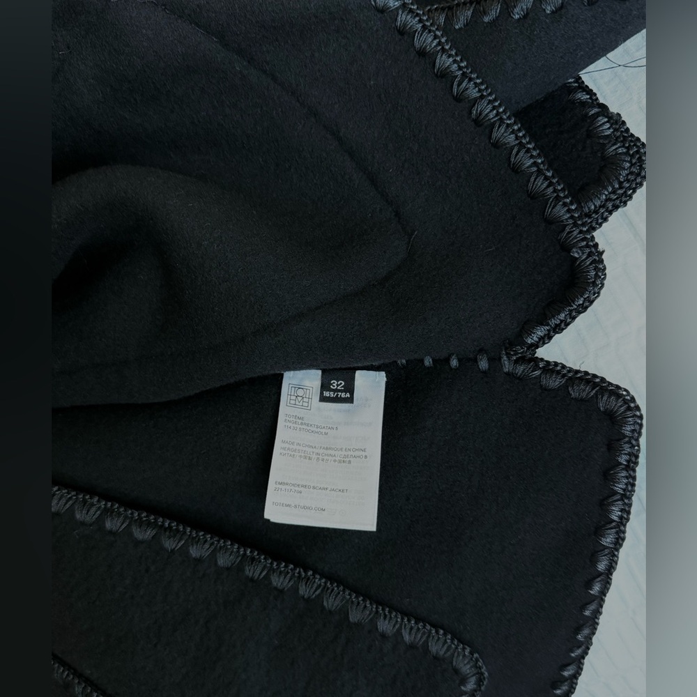 Toteme Scarf Jacket in Black Wool - Picture 4 of 8